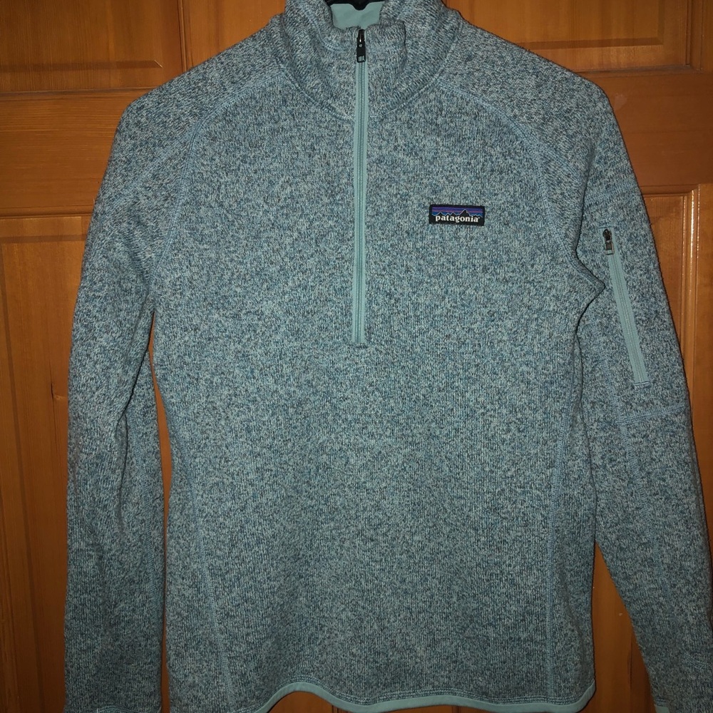 VERY LIGHTLY USED Patagonia sweater! Size S!